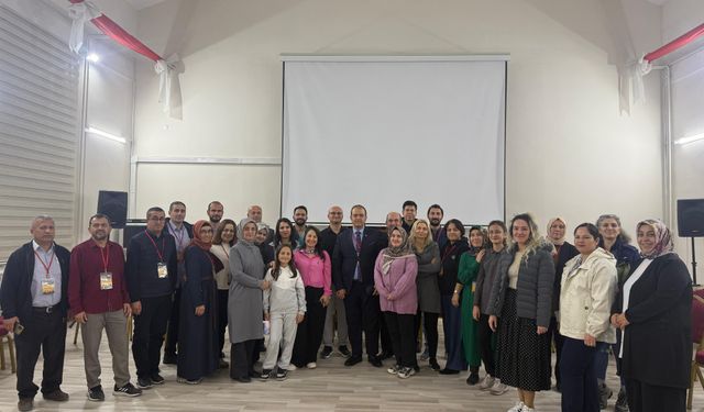 Niğde Öğretmen Akademileri’nde edebiyat oturumu