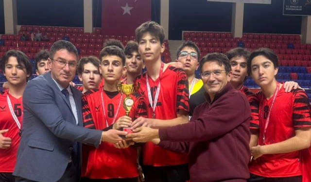 Niğde’de Genç Erkekler Voleybol Finali tamamlandı
