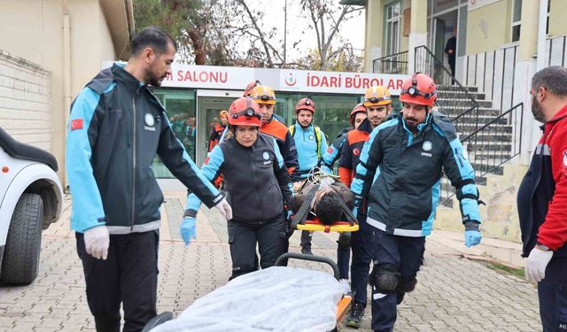 Deprem ve yangın tatbikatı gerçekleştirildi