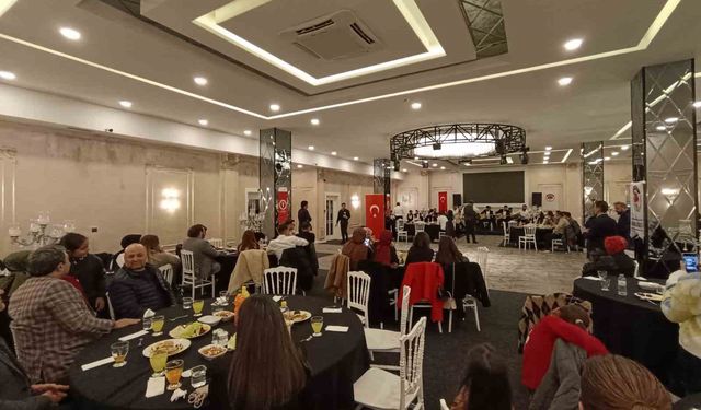 Acil sağlık çalışanlarına moral ve motivasyon gecesi