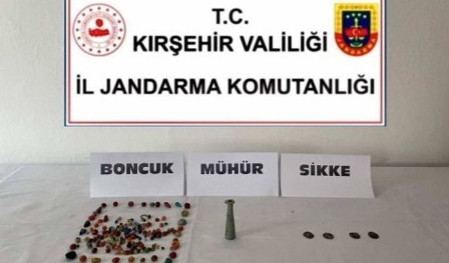 Çok sayıda tarihi eser ele geçirildi