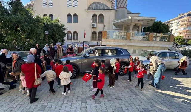 Minikler Togg'la tanıştı, yerli üretimi öğrendi