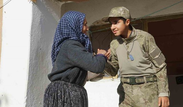 Otizmli çocuğun asker olma hayali gerçek oldu