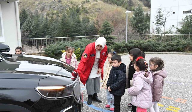 Yerli Malı Haftası kapsamında öğrencilere Togg tanıtıldı