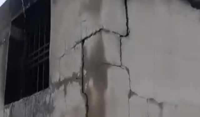 Apartmanda çıkan yangın paniğe neden oldu