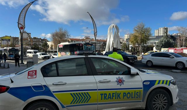 Niğde’de o meydanda drone destekli kırmızı ışık denetimi yapıldı