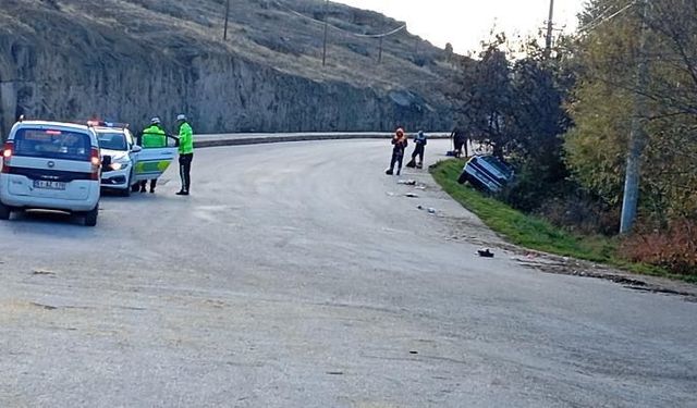 Niğde’de kaza yapan aracın sürücüsü ortadan kayboldu