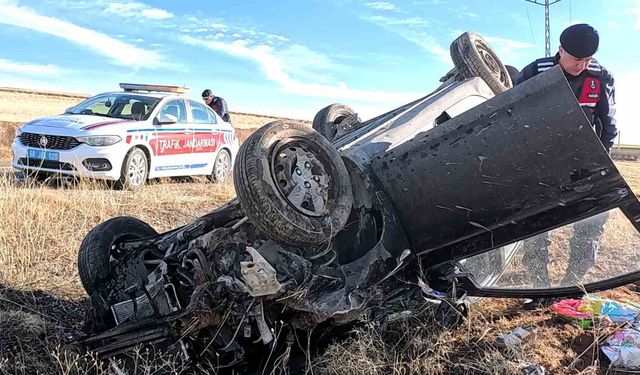 Takla atan otomobilin sürücüsü yaralandı