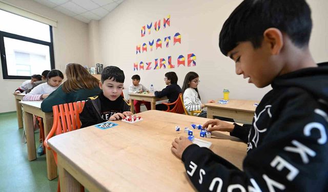 Çocuklar hem öğreniyor hem sosyalleşiyor