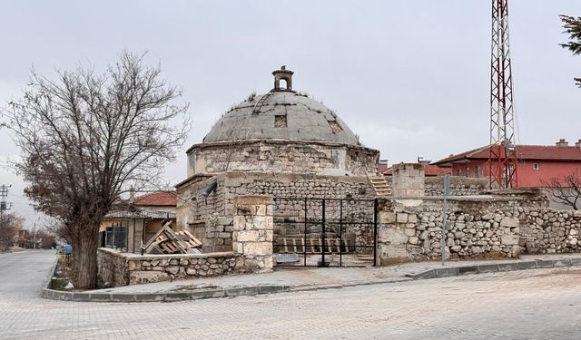 Tarihi Fertek Hamamı’nda çalışmalar durdu