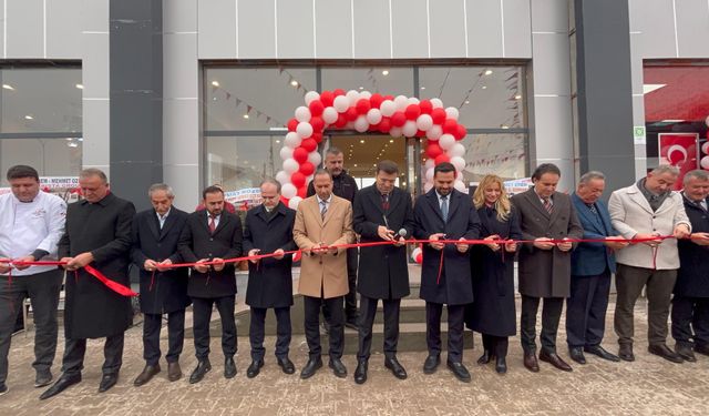 Bor’da Özsoy Tesiside faaliyet gösterecek işletmeler açıldı