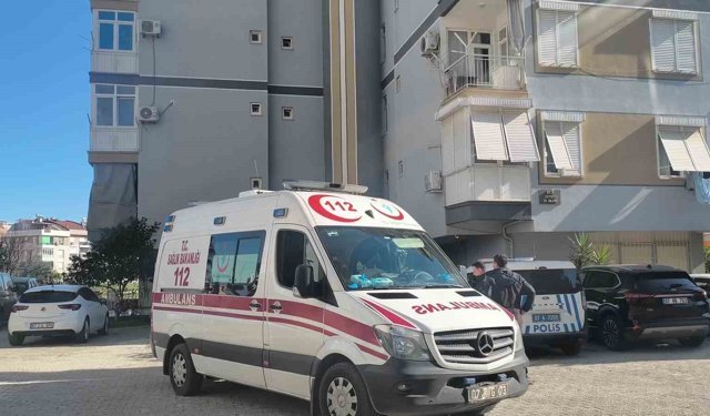 Yaşlı adam ölü olarak bulundu