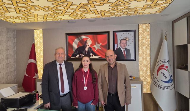 Niğde'de Açık Lise öğrencisi tekvandoda il ikincisi oldu