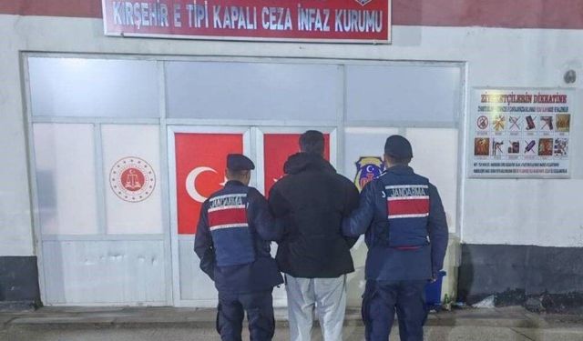 Kişisel verileri ele geçiren 3 kişi tutuklandı