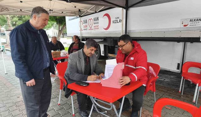 Din görevlilerinden Ramazan öncesi kan bağışı