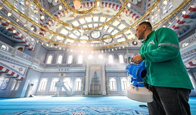 13 ilçesinde ibadethaneler Ramazan'a hazırlanıyor