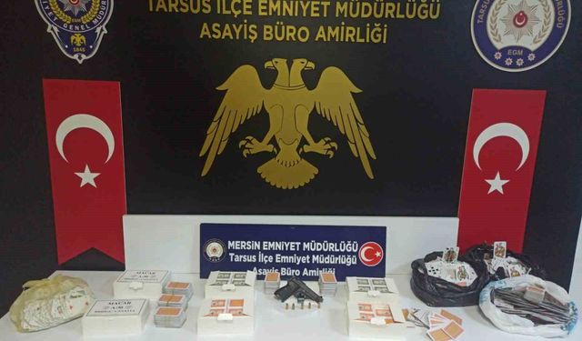 Tarsus'ta kahve ve derneklere kumar baskını