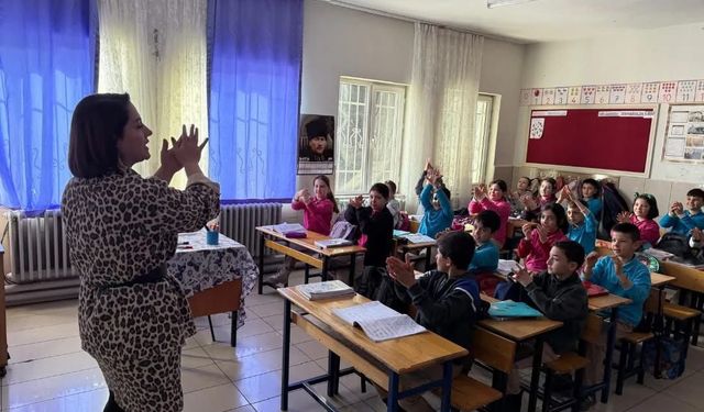 Sağlıklı Çocuk, Sağlıklı Gelecek” eğitimleri sürüyor