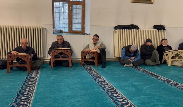 Niğde’de mukabele geleneği camilerde yaşatılıyor