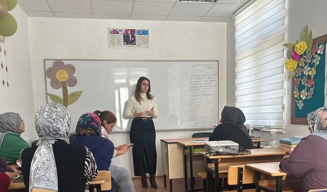 Niğde’de ADEM kursiyerlerine “Mahremiyet Bilinci” eğitimi