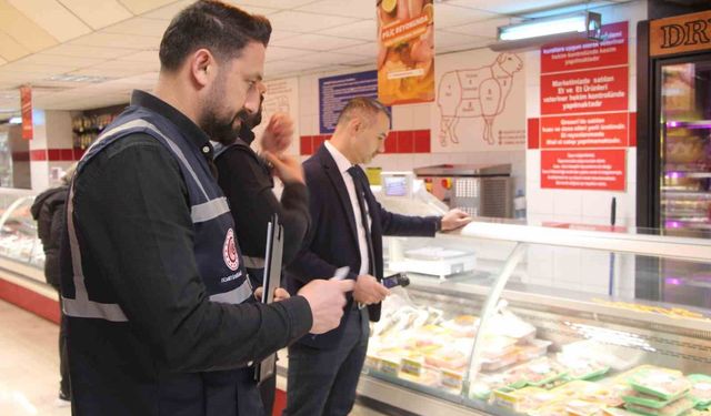 Ramazan Bayramı öncesi marketlerde fiyat ve etiket denetimi yapıldı