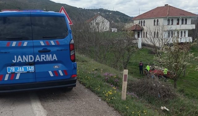 Bahçeye uçup takla atan otomobilin sürücüsü yaralandı