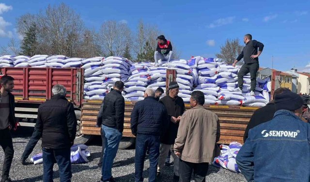 Çiftçilere nohut tohumu dağıtıldı