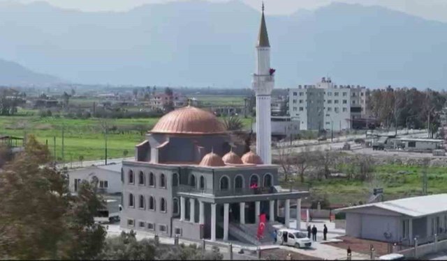 Depremin ardından inşa edilen 123. cami ibadete açıldı