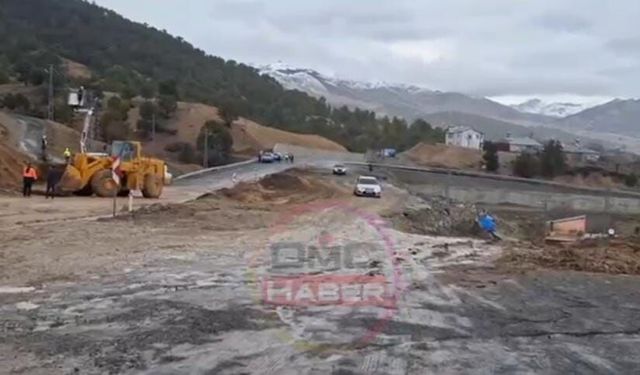 Çamardı-Pozantı yolunda toprak kayması