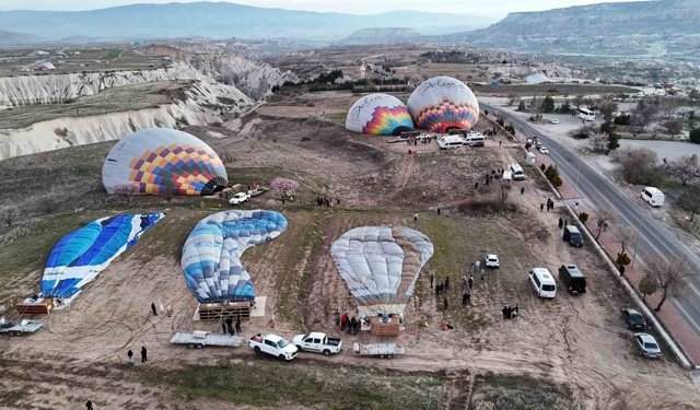 Sıcak hava balon turlarına rüzgar engeli