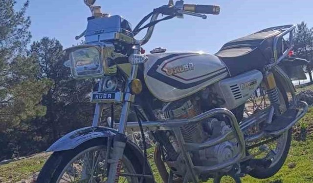 Park halindeki motosiklet çalındı