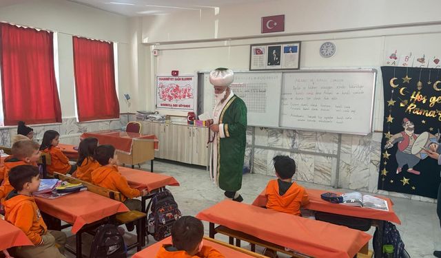 Niğde’de Necip Fazıl Kısakürek İlkokulu’nda Ramazan şenlikleri