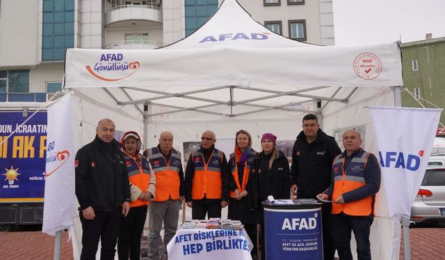Niğde AFAD’dan deprem haftasında broşürlü bilgilendirme