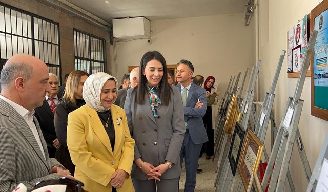 Niğde’de “Sanatın Diliyle Değerlerimiz” sergisi sanatseverlerle buluştu