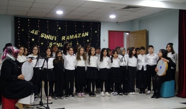 Niğde’de miniklerden Ramazan’a özel şenlik