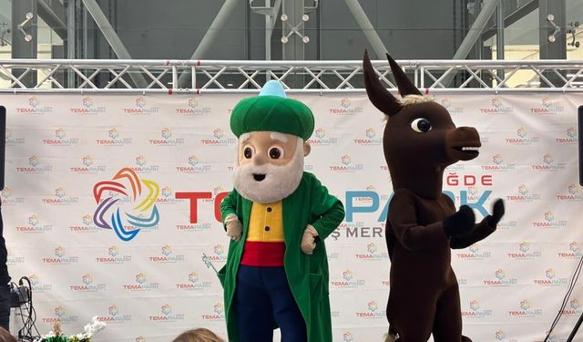 Niğde’de çocuklar Nasrettin Hoca ile eğlendi