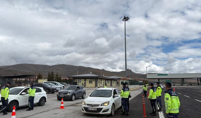 Bayramda yollara dikkat çağrısı Ulukışla’dan geldi