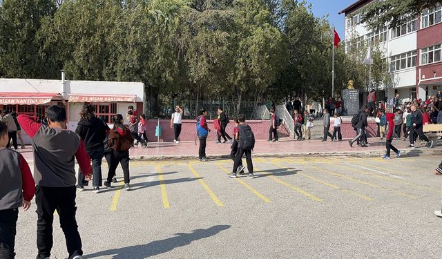 Niğde’de 70 bin öğrenci yeniden ders başı yapıyor