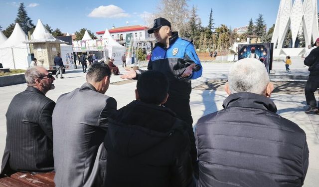 Niğde’de Emniyetten dolandırıcılığa karşı sahada uyarı