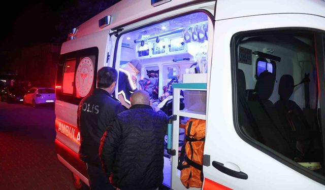 Bu parkın lambası niye yanmıyor kavgası: 3 yaralı