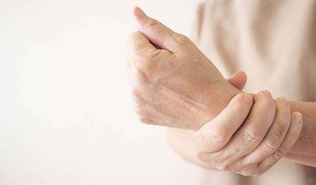 Parkinson hastalığında bu belirtilere dikkat !