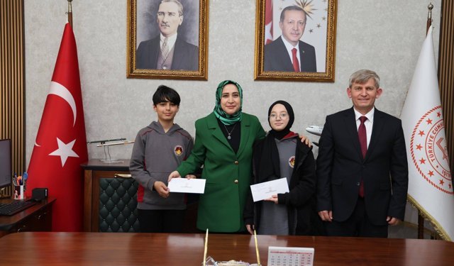 Niğdeli öğrenciler hafızlık yarışmalarında derece elde etti
