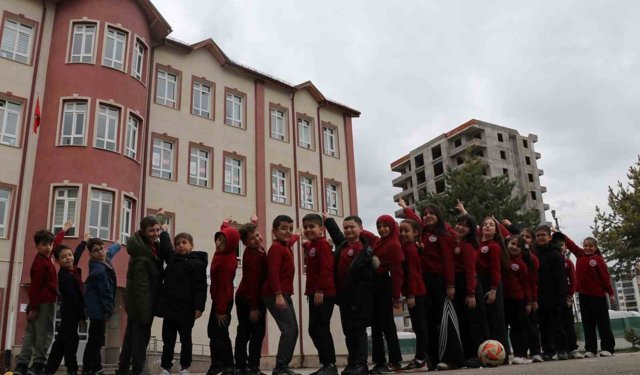 Baharın habercisi leylekler bu yıl gelmedi