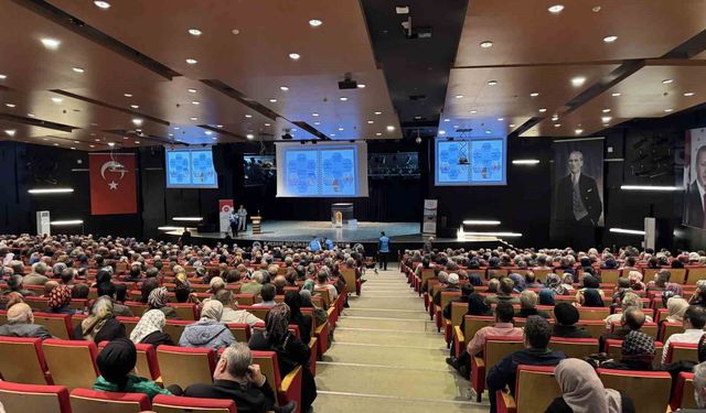 Bin 771 hacı adayına eğitim semineri verildi