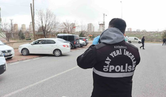 Kavgada araçlar kurşunlandı