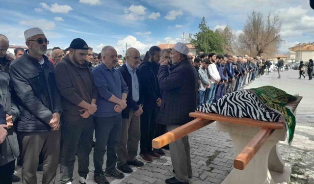 Kazada hayatını kaybeden çocuğa acı veda