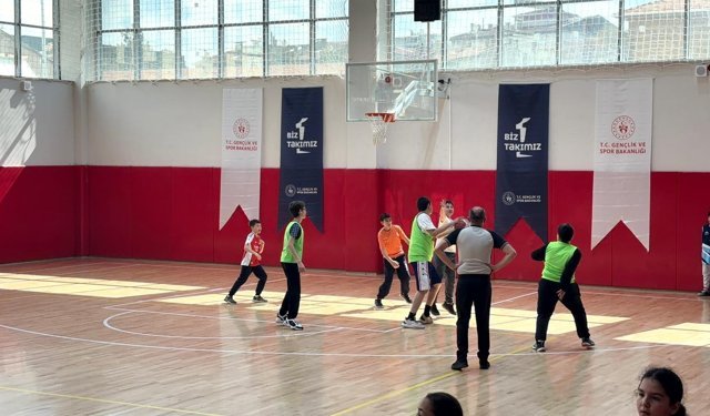 23 Nisan Kupası müsabakaları Niğde’de başladı