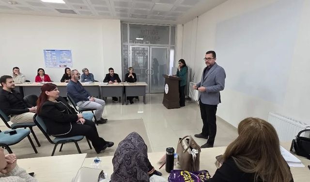 Niğde'de sağlık personeline Yenidoğan Canlandırma Eğitimi