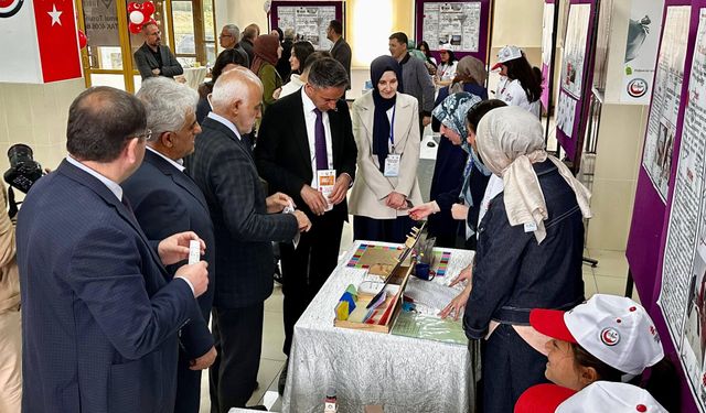 Geleceğin bilim insanları Niğde’de sahneye çıktı!