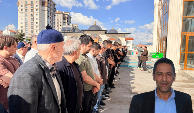 Emekli şoför Ünlüer dualarla uğurlandı